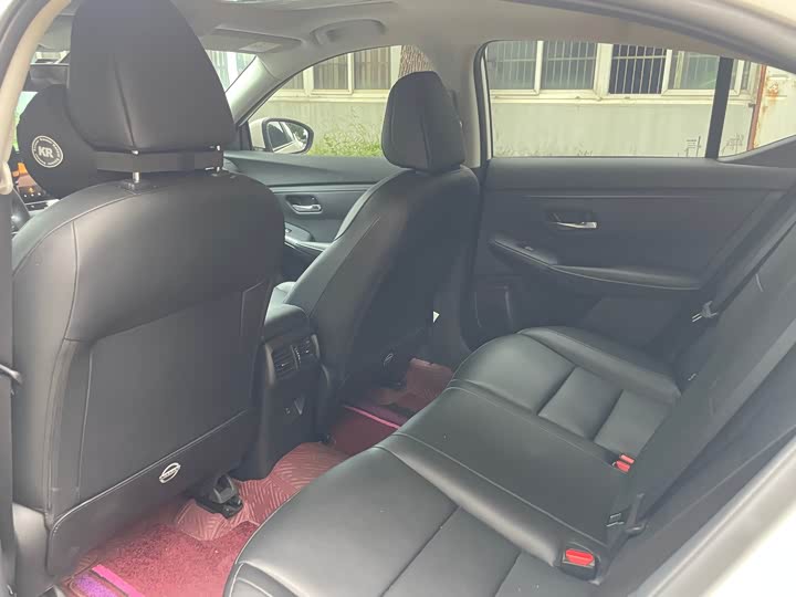 Фото 5 - Nissan Sylphy