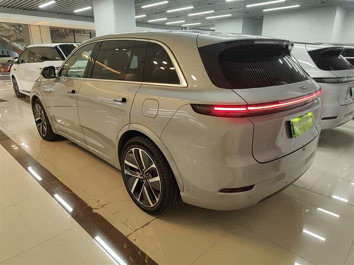 Фото 5 - LiXiang L7