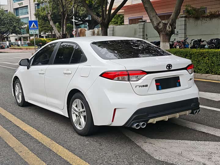 Фото 4 - Toyota Levin