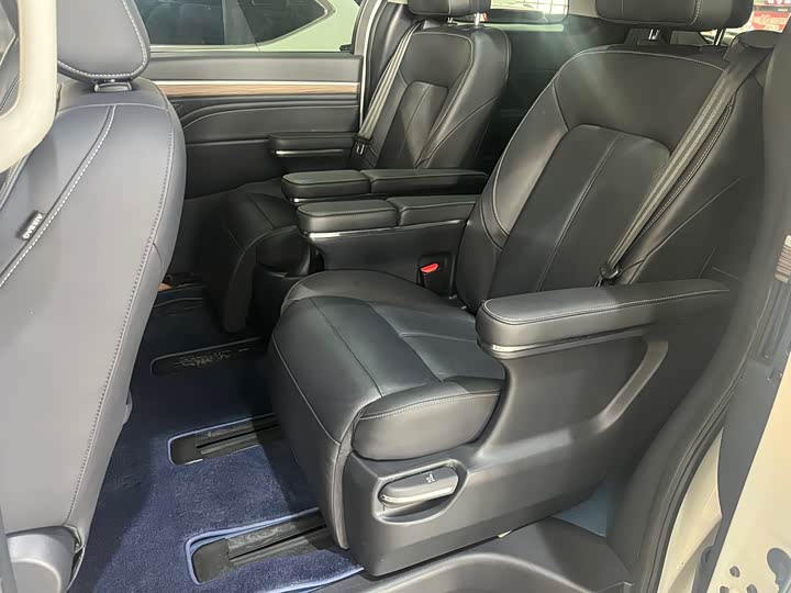 Фото 5 - GAC Trumpchi M8