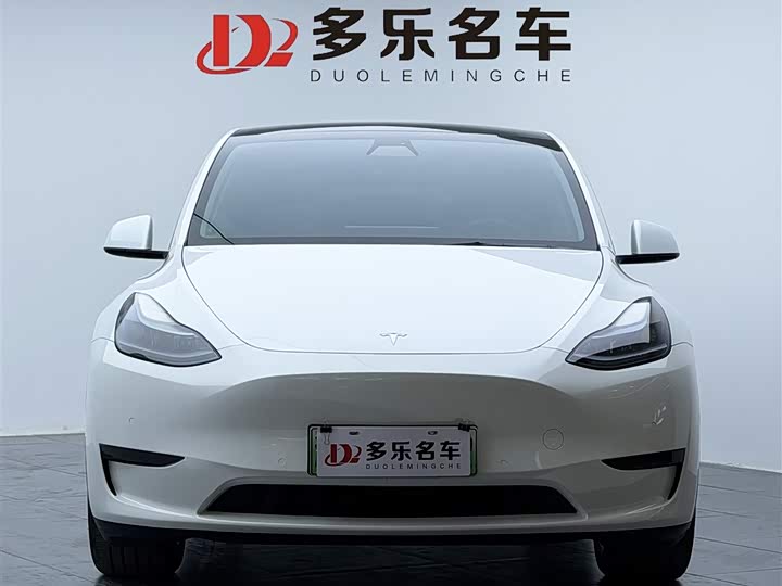 Фото 2 - Tesla Model Y