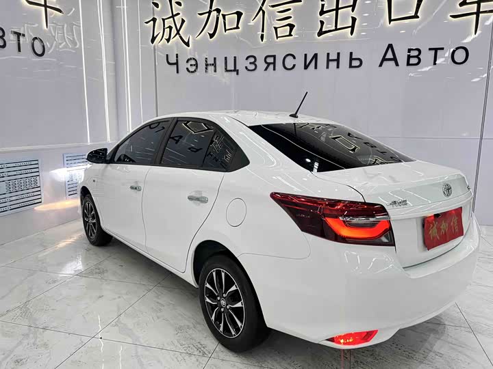 Фото 6 - Toyota Vios