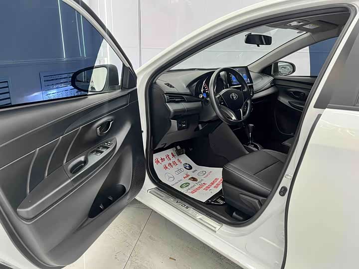 Фото 7 - Toyota Vios