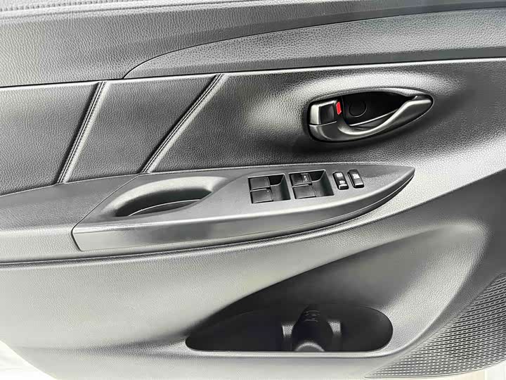 Фото 9 - Toyota Vios