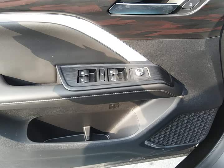 Фото 7 - Haval H6