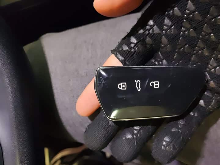 Фото 9 - Volkswagen Golf