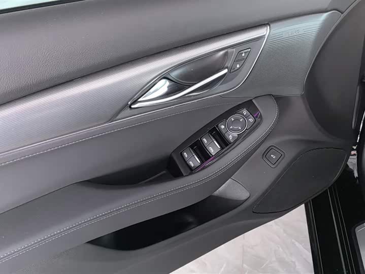 Фото 7 - Cadillac CT5