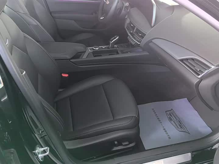 Фото 8 - Cadillac CT5