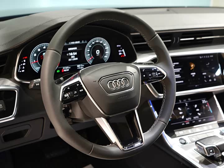 Фото 3 - Audi A6L