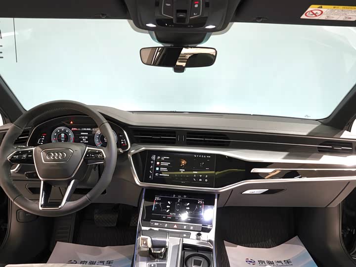 Фото 4 - Audi A6L