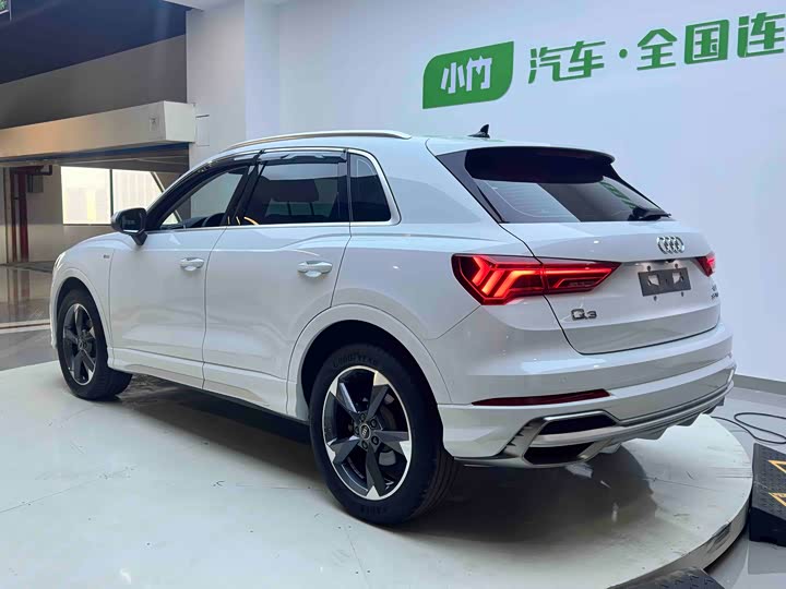 Фото 4 - Audi Q3