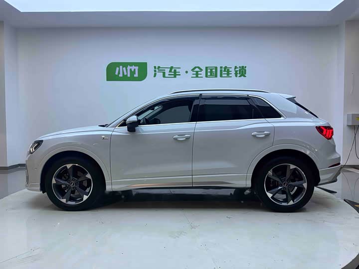 Фото 7 - Audi Q3