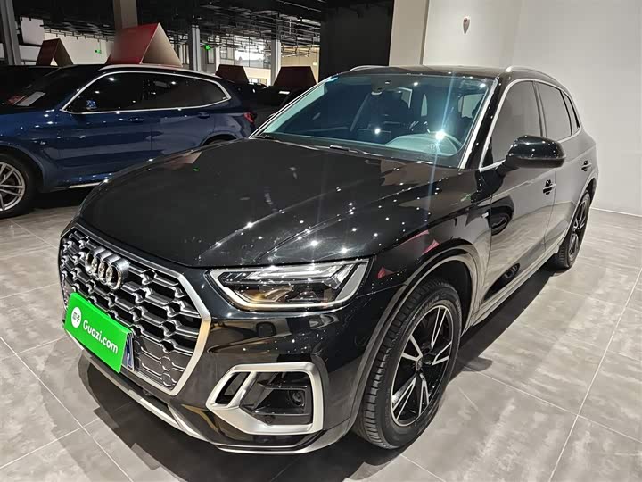 Фото 1 - Audi Q5L