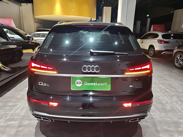 Фото 6 - Audi Q5L