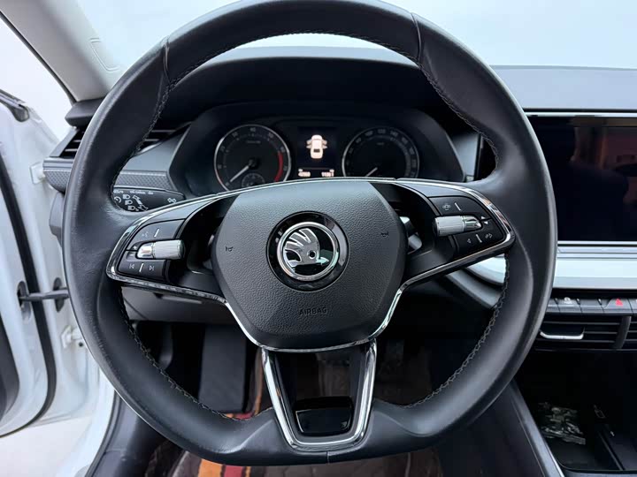 Фото 7 - Skoda Octavia Pro