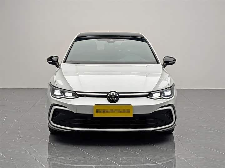 Фото 2 - Volkswagen Golf