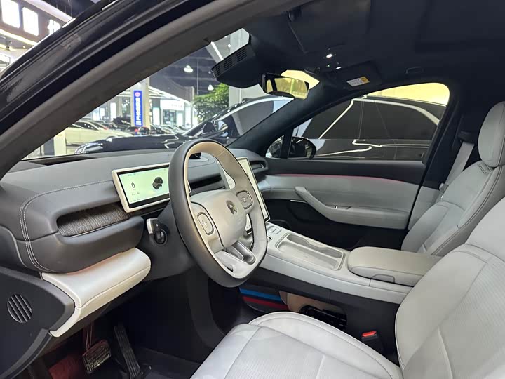 Фото 7 - Nio ES6