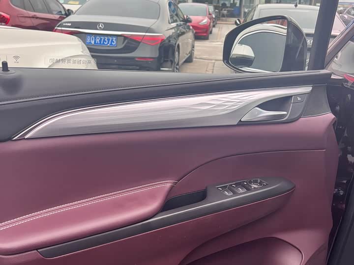 Фото 7 - Buick GL8 ES