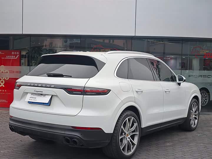 Фото 7 - Porsche Cayenne