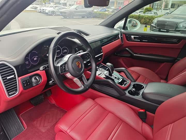 Фото 9 - Porsche Cayenne