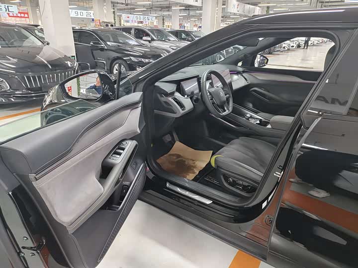 Фото 8 - BYD Song L