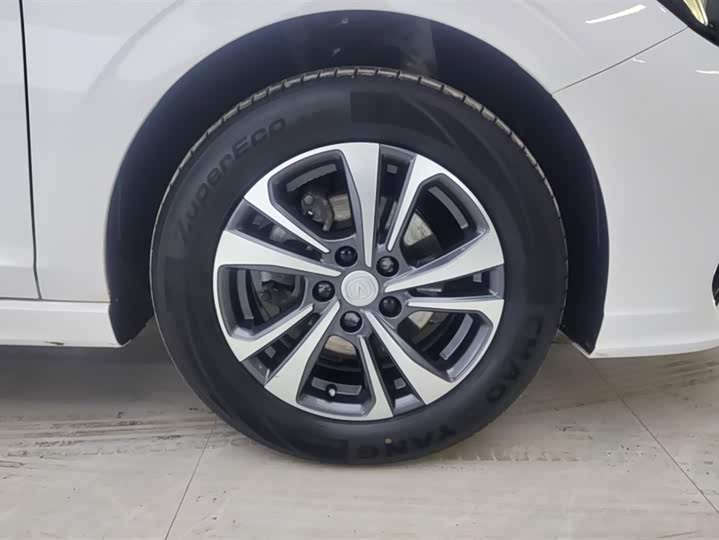 Фото 6 - Changan Eado Plus