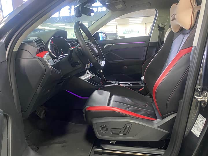 Фото 7 - Audi Q3