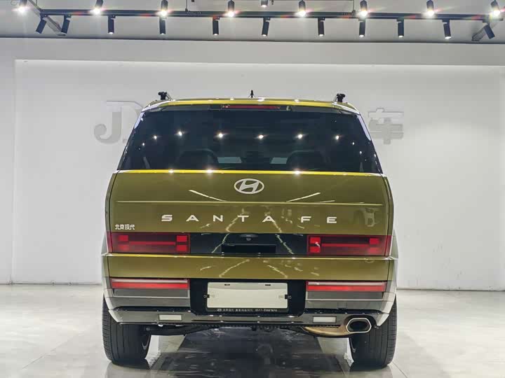 Фото 5 - Hyundai Santa Fe