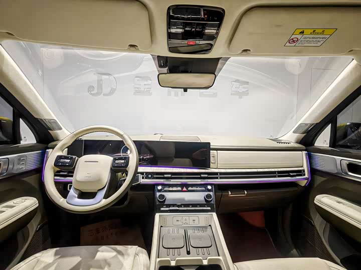 Фото 7 - Hyundai Santa Fe