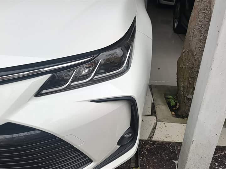 Фото 5 - Toyota Corolla