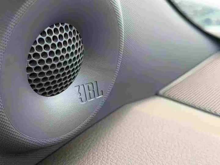 Фото 5 - Toyota Sienna