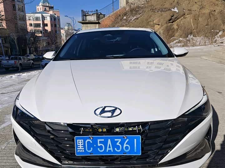 Фото 2 - Hyundai Elantra N line