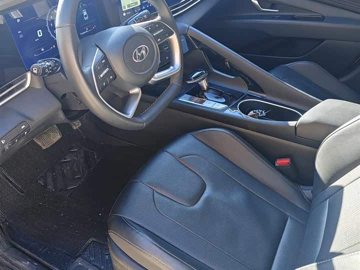 Фото 4 - Hyundai Elantra N line