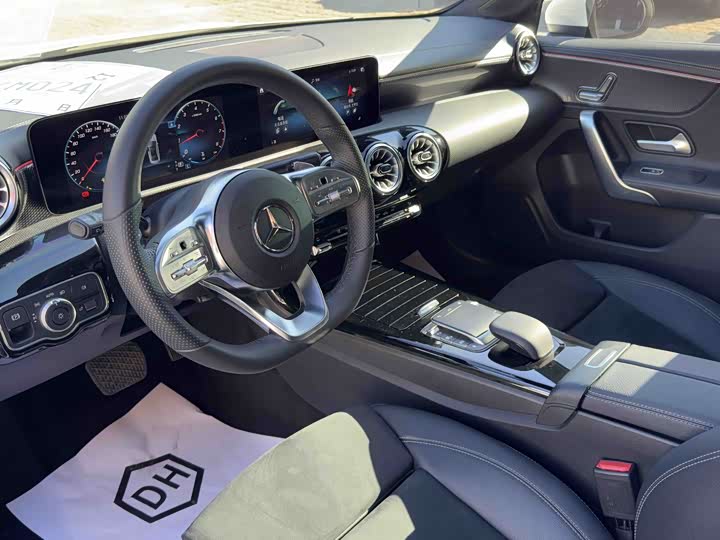 Фото 6 - Mercedes-Benz A-Class