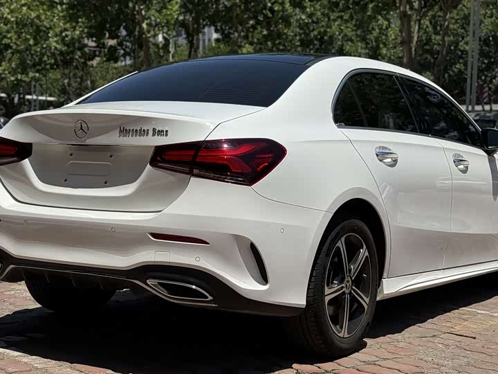 Фото 8 - Mercedes-Benz A-Class