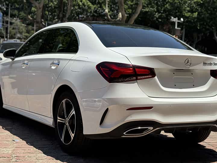 Фото 9 - Mercedes-Benz A-Class