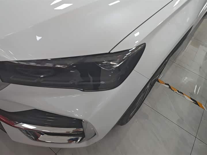 Фото 5 - Geely Monjaro