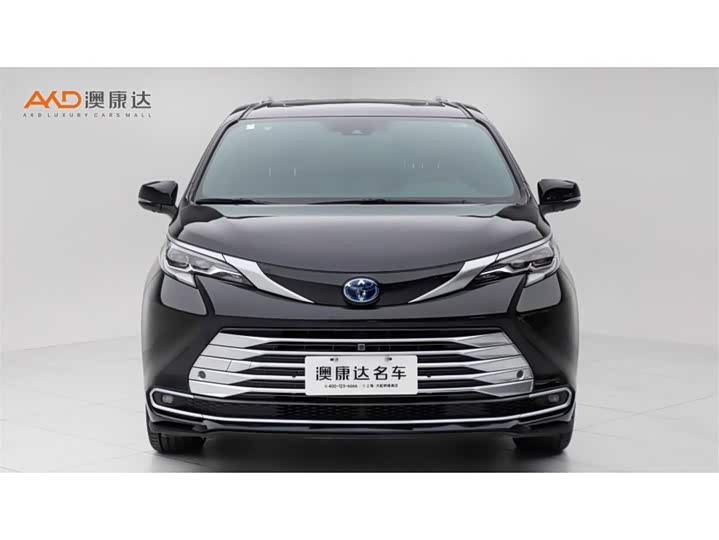 Фото 2 - Toyota Sienna