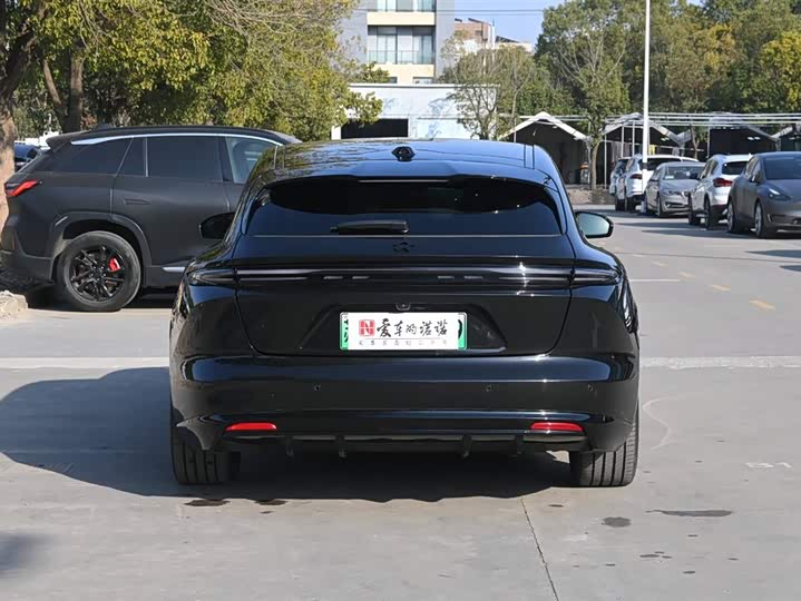 Фото 5 - Nio ET5T