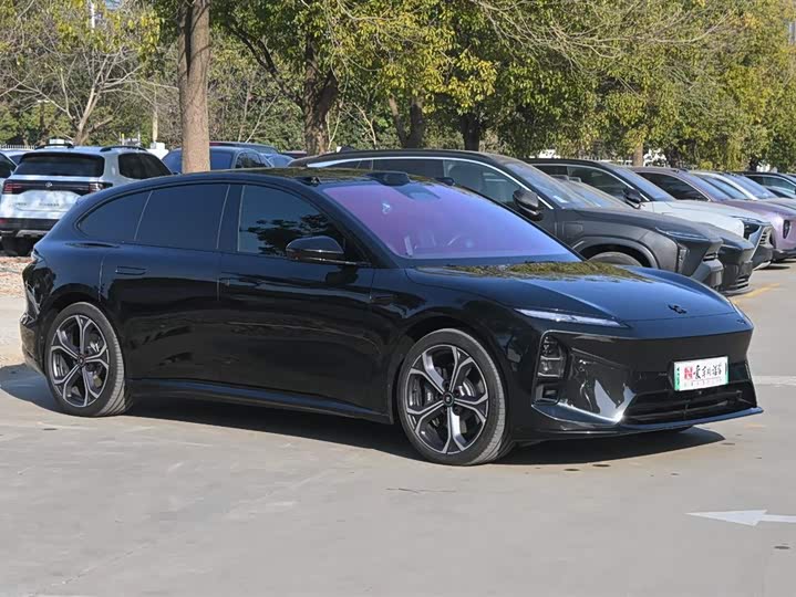 Фото 8 - Nio ET5T