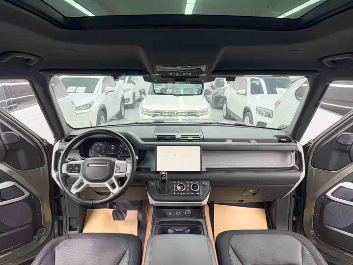 Фото 9 - Land Rover Defender