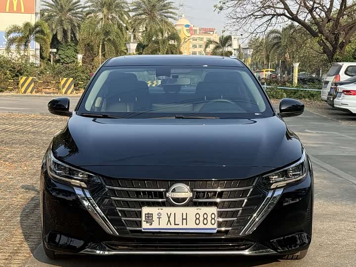 Фото 2 - Nissan Sylphy