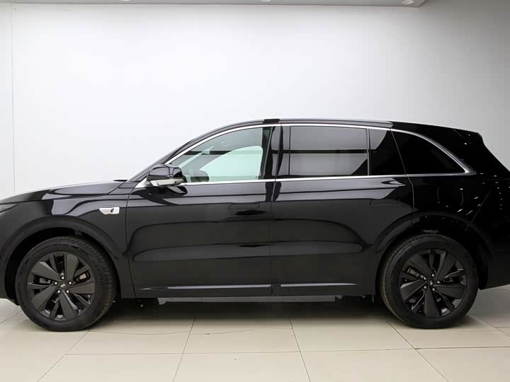 Фото 6 - LiXiang L6