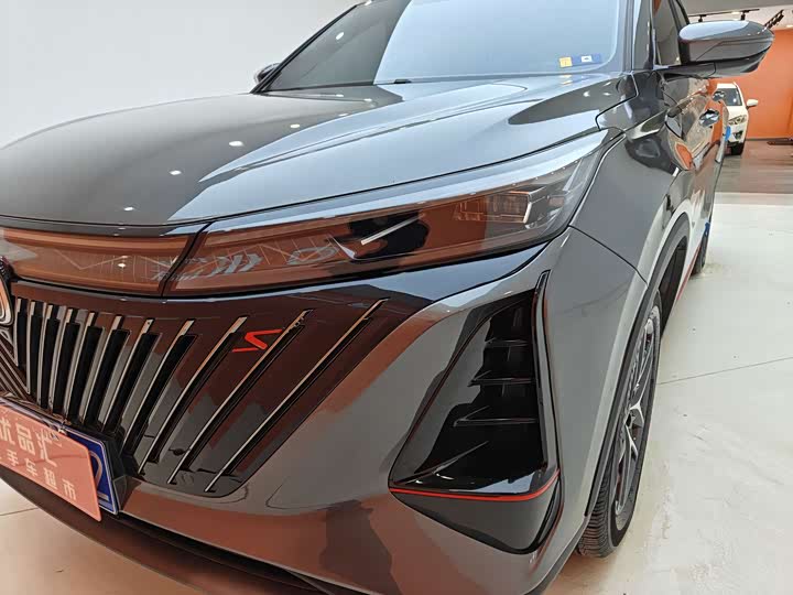 Фото 9 - Changan CS75 Plus