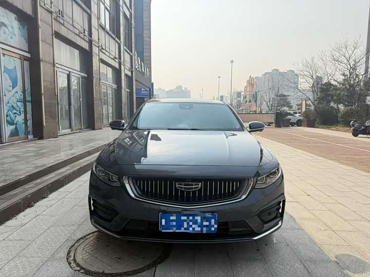 Фото 3 - Geely Preface
