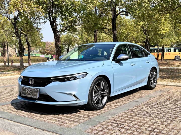 Фото 1 - Honda Integra