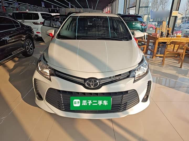 Фото 3 - Toyota Vios