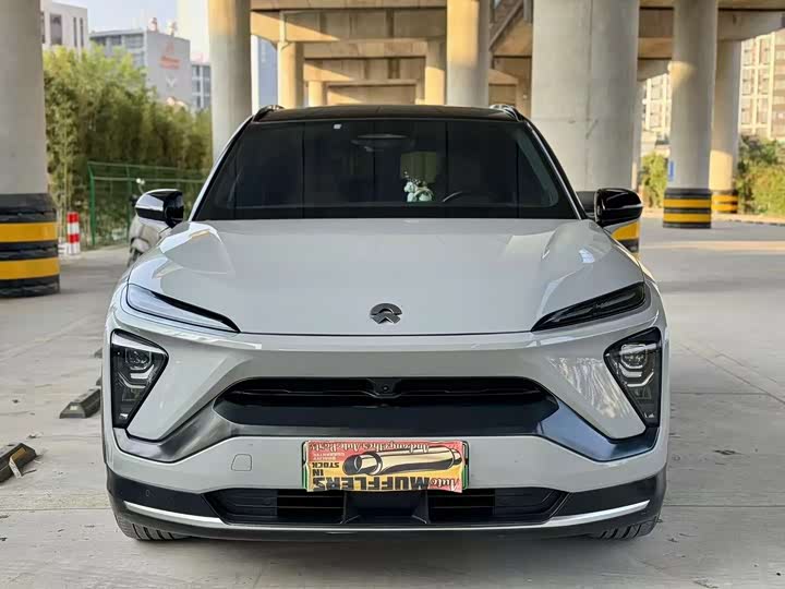 Фото 2 - Nio ES6