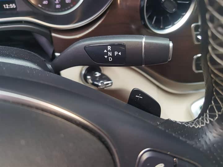 Фото 7 - Mercedes-Benz V-Class