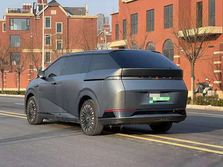 Фото 7 - XPeng X9